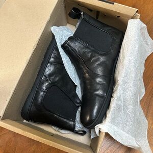 New!! MukiShoes Chelsea boots 38 / 7.5 - black leather, lightweight, zero drop